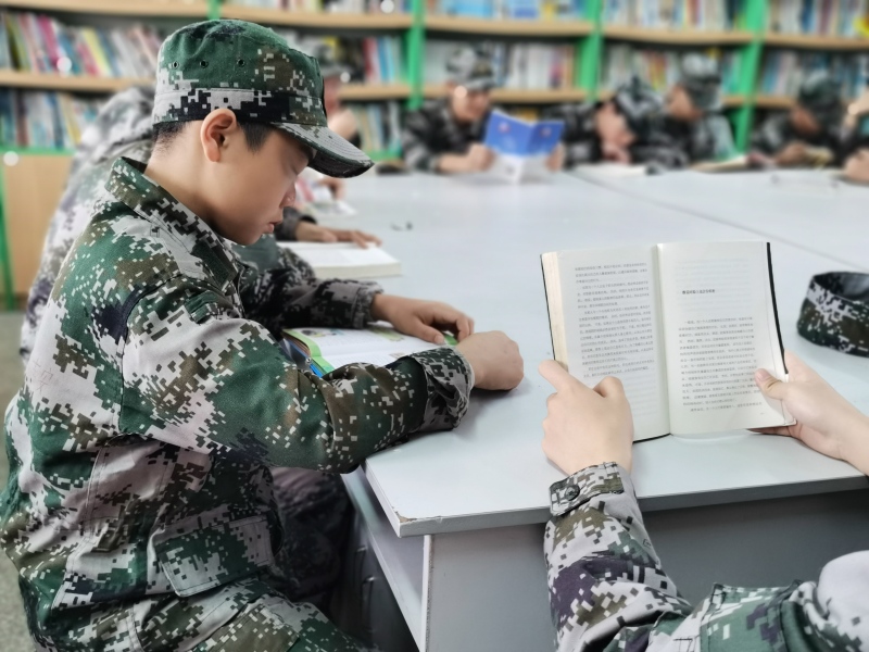 新起點讀書活動，探索書中人間真理，封閉式教育學校